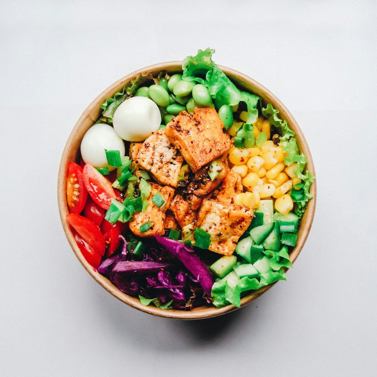 Healthy Meal Prep Bowls with Chicken, Quinoa and Vegetables